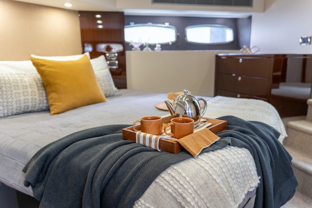 _DSC3024-HDR Maritimo S51 Auckland Master Cabin