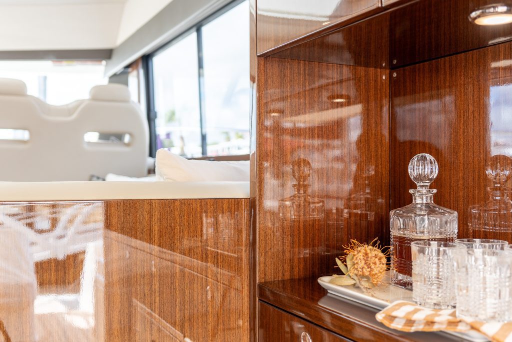 _DSC3051-HDR Maritimo S51 Auckland Galley