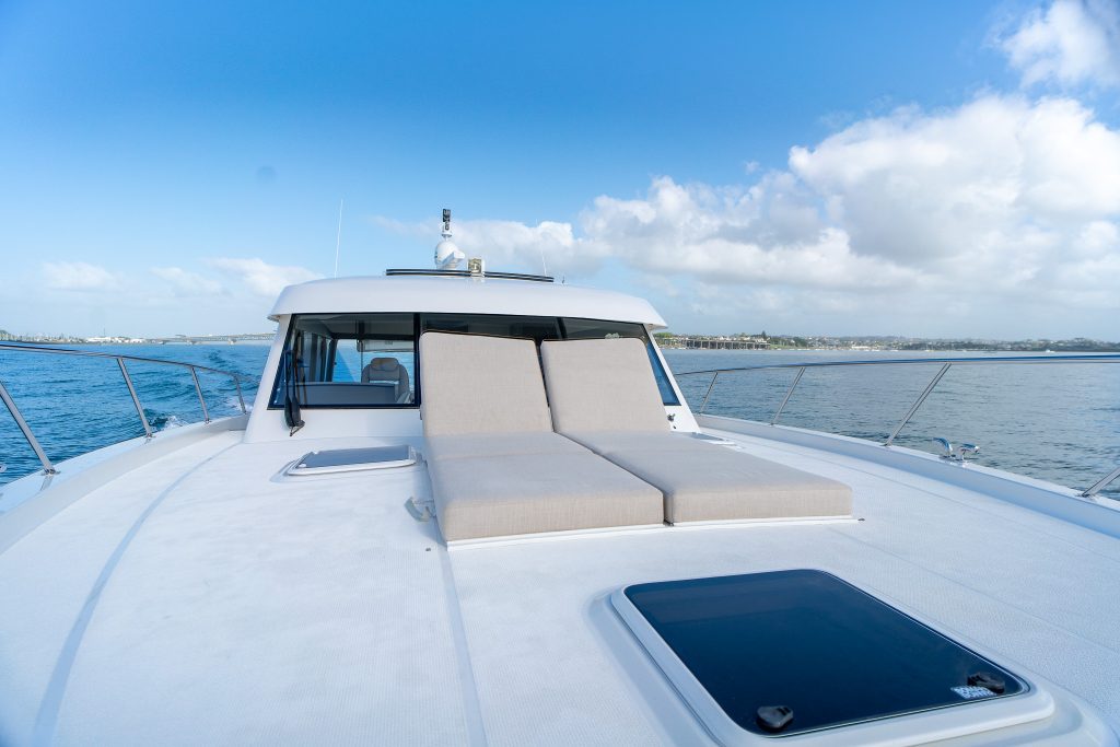 _DSC3164-HDR Maritimo S51 Auckland Foredeck